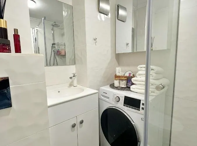 Central Luxurious Studio