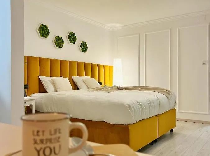 Central Luxurious Studio Lägenhet