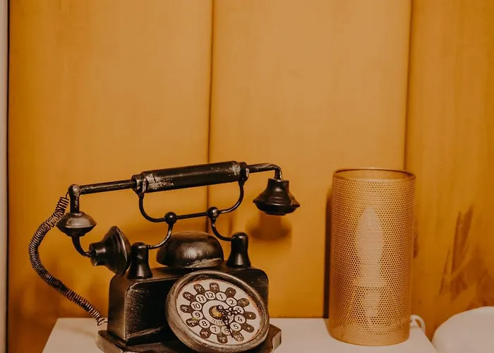 Central Luxurious Studio *