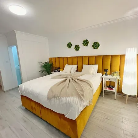 Apartament Studio 118 - Self Check-In ,Balcony ,10 Min From City Center
